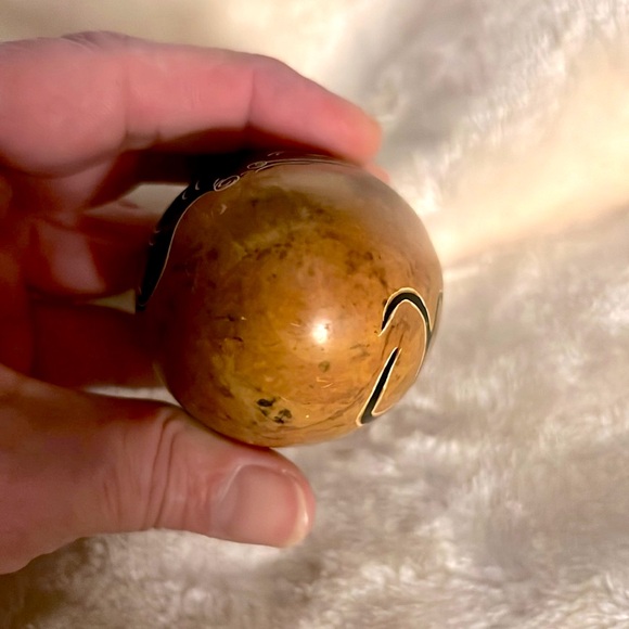 🦛 AFRICAN HAND CRAFTED BROWN/BLACK ETCHED HIPPO DECORATIVE STONE EGG by KENYA - Picture 6 of 8